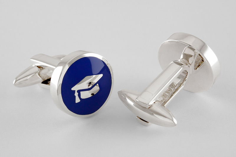 Symbole chapeau diplome Cuff links