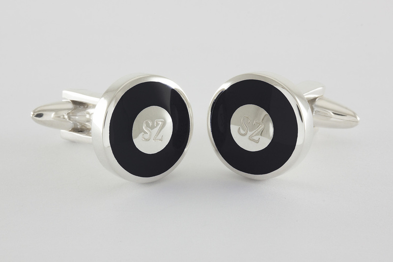 Symbole initiales gravees Boutons de manchette